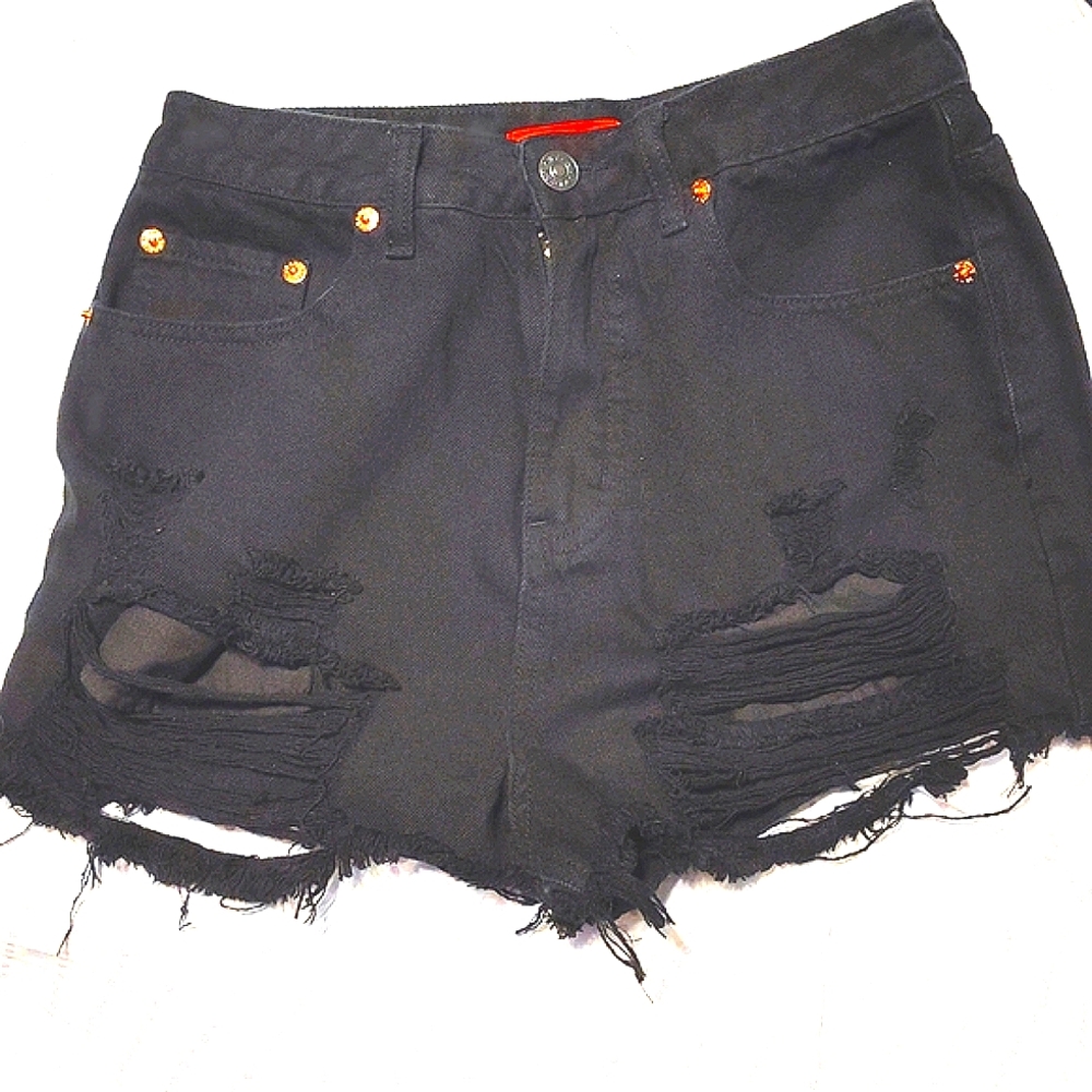 💜5/$25💜 Med Distressed Jean Shorts